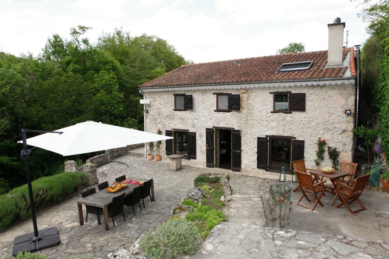 Moulin D'Entre Les Roches Bed and Breakfast Puivert Exteriör bild
